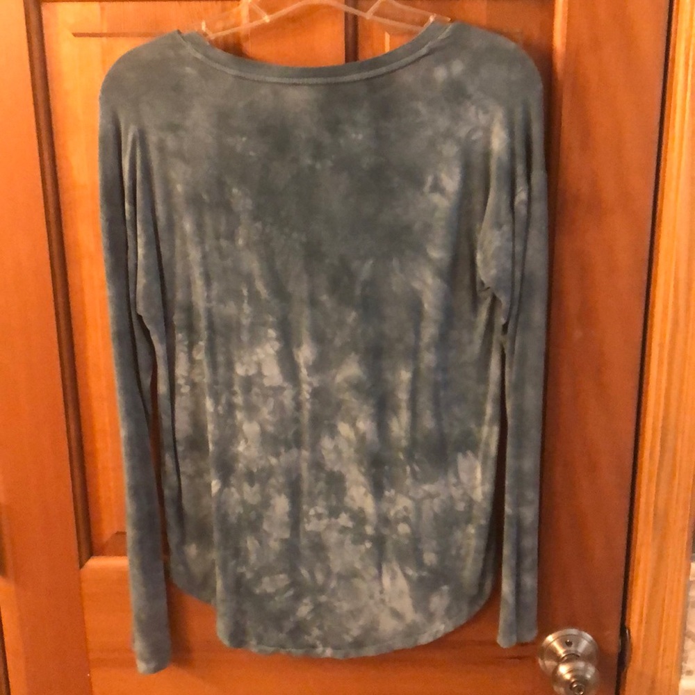 Blue and white long sleeve v neck - Picture 2 of 3